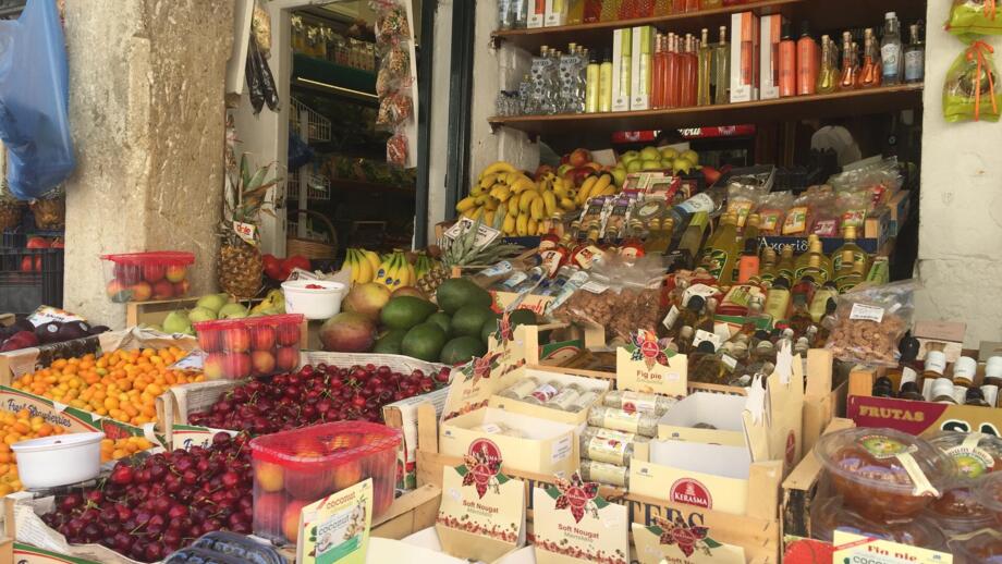 Obststand in Korfu Stadt