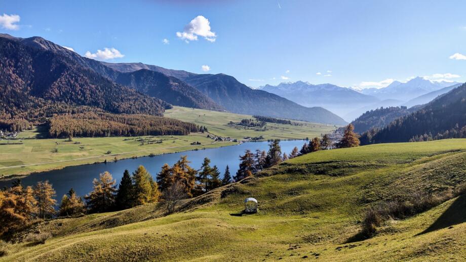 Panoramablick auf den Haidersee in St. Valentin