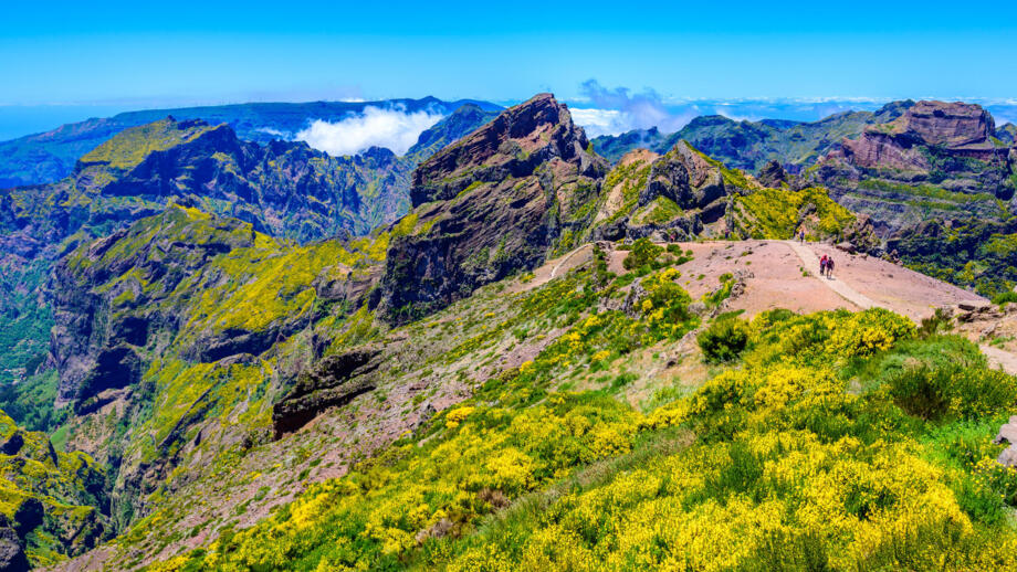 Wandung vom Pico do Arieiro durch das Zentralmassiv Madeiras