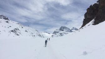 Skiturenspuren im Aufstieg