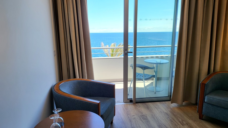Zimmer mit Meerblick im Hotel Rocamar auf Madeira