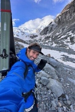 Bergführer Mario Kaeppeli auf Skitour