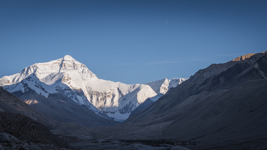 Nordwand des Mount Everest von Rongbuk aus gesehen