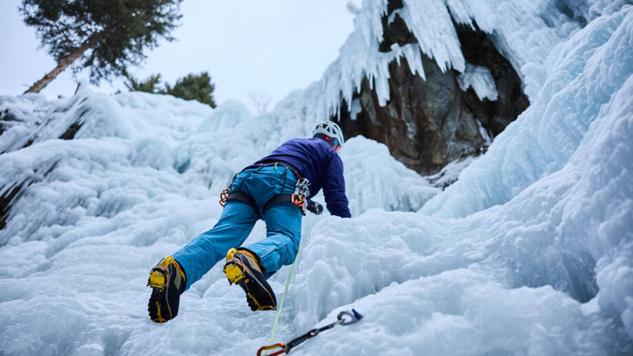 Eisklettern in der Eiswelt Taschachschlucht