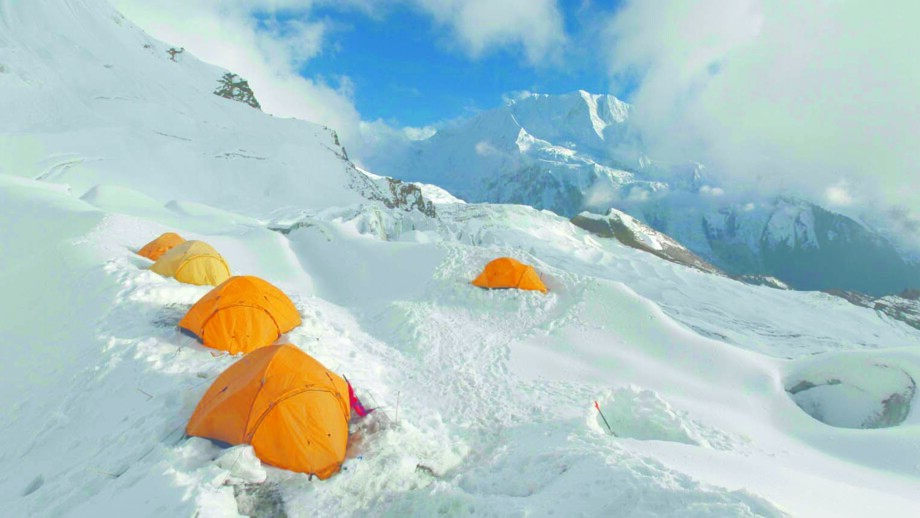 expeditionen-nepal-exhim-2015-natur-panorama-landschaft-berge-gletscher-schnee-zeltlager-hochlager-camp1.jpg