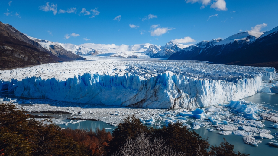 Eisberge, Gletscher, See nahe Calafate in Patagonien