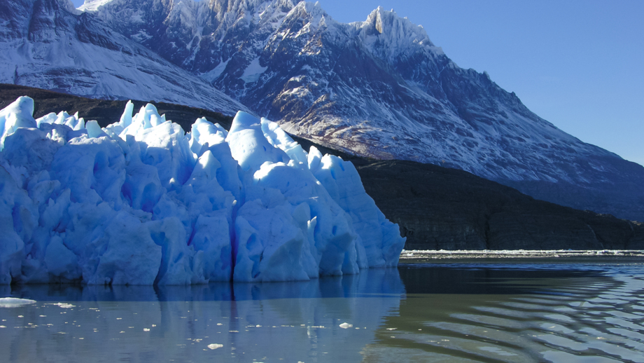 Eisberge, Gletscher, See in Patagonien