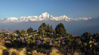 Blick auf den 8000er Dhaulagiri vom Poon Hill aus