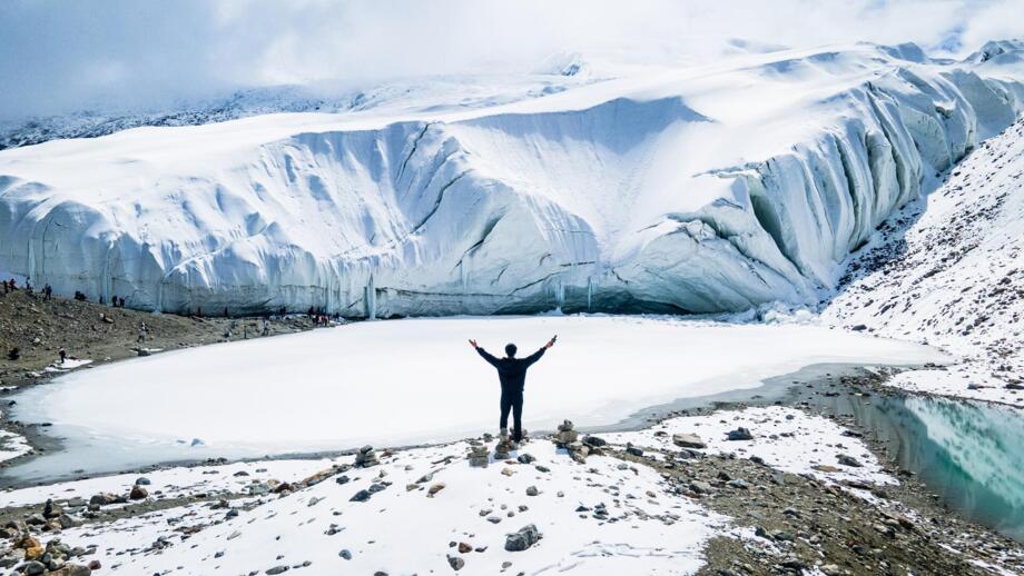 expeditionen-china-muztaghata-exmus-shutterstock_2770998021.jpg