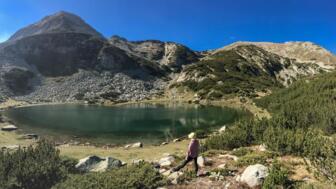 Muratov_view_from_the_Muratov_Lake.jpg