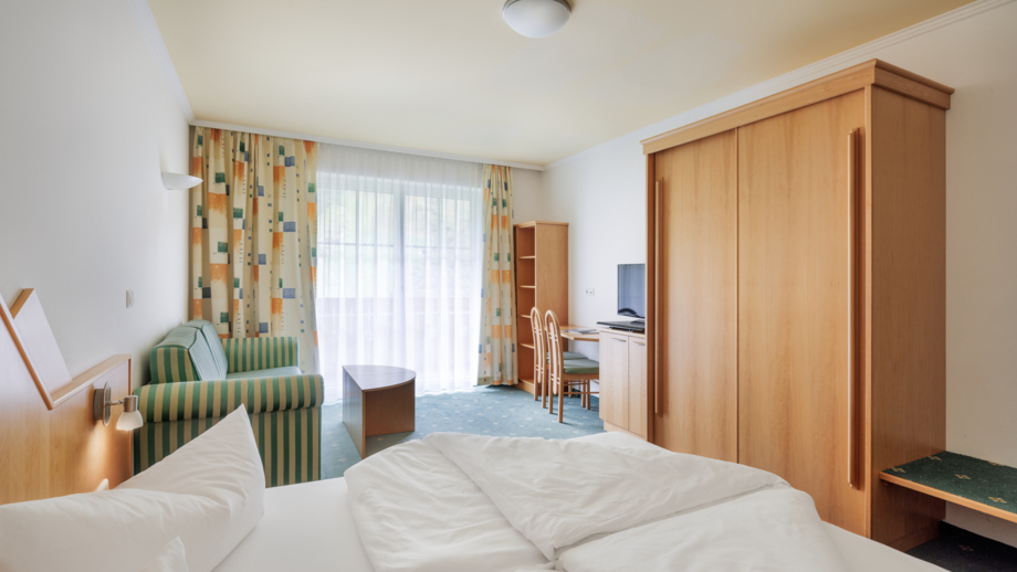 Doppelzimmer 2.jpg