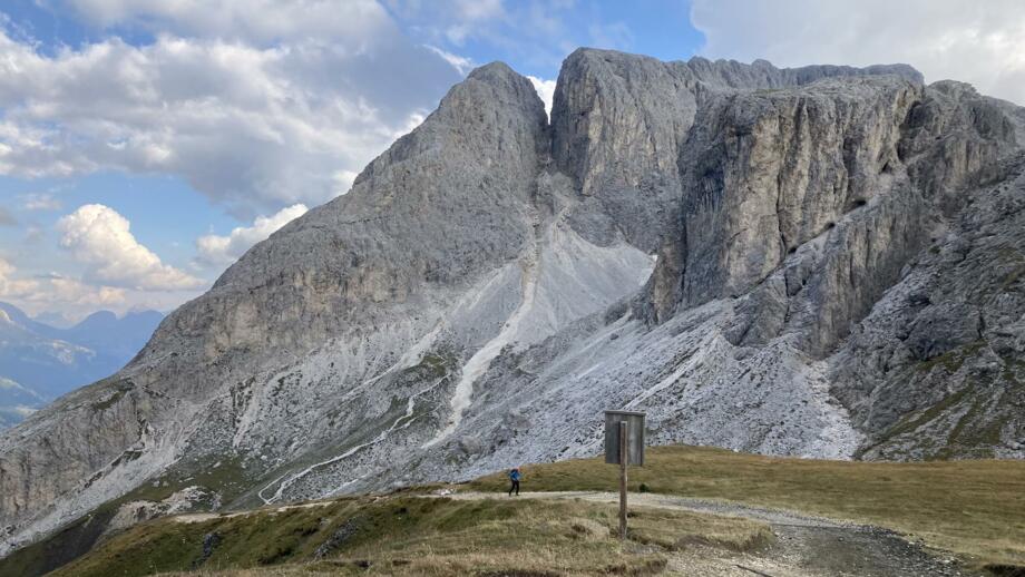 italien-dolomiten-rosengarten-wandern-tierseralplhuette-hrtie (20).jpg