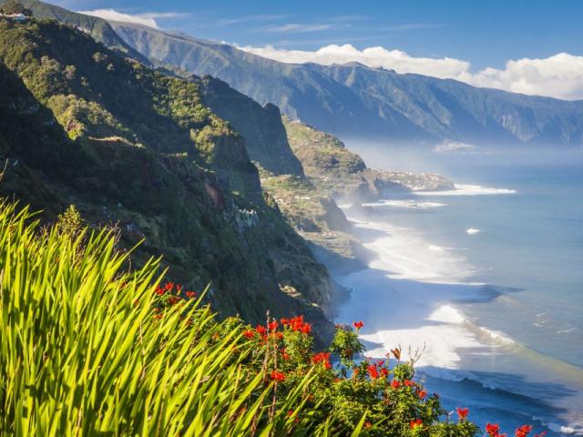 Madeiras schroffe Küstenlandschaft