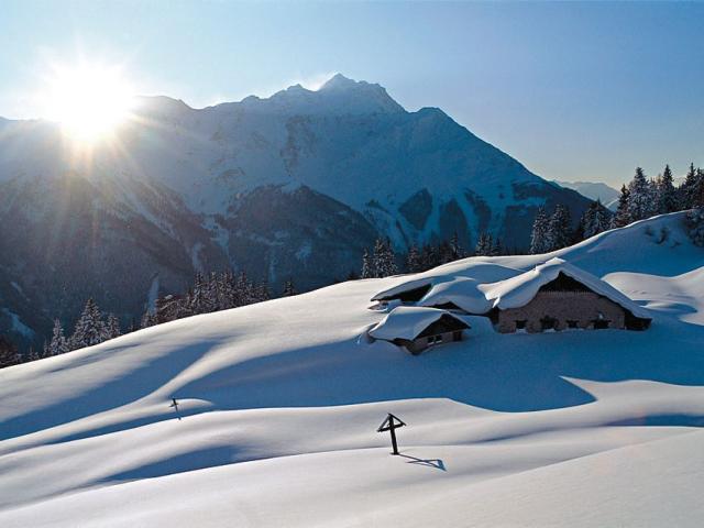 Schneeschuhwandern im Allgäu: Wintermärchen im Kleinwalsertal