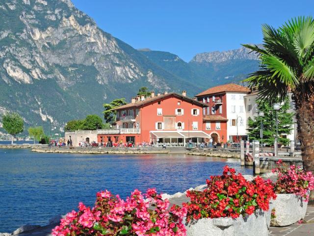 Blick auf Torbole am Gardasee