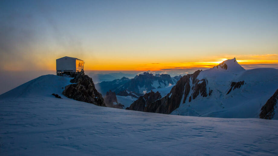 Frankreich_chamonix_Refuge Vallot_shutterstock_1270475674.jpg