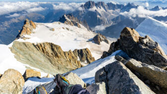 Frankreich_Chamonix_Montblanc du tacul_shutterstock_1489895033.jpg