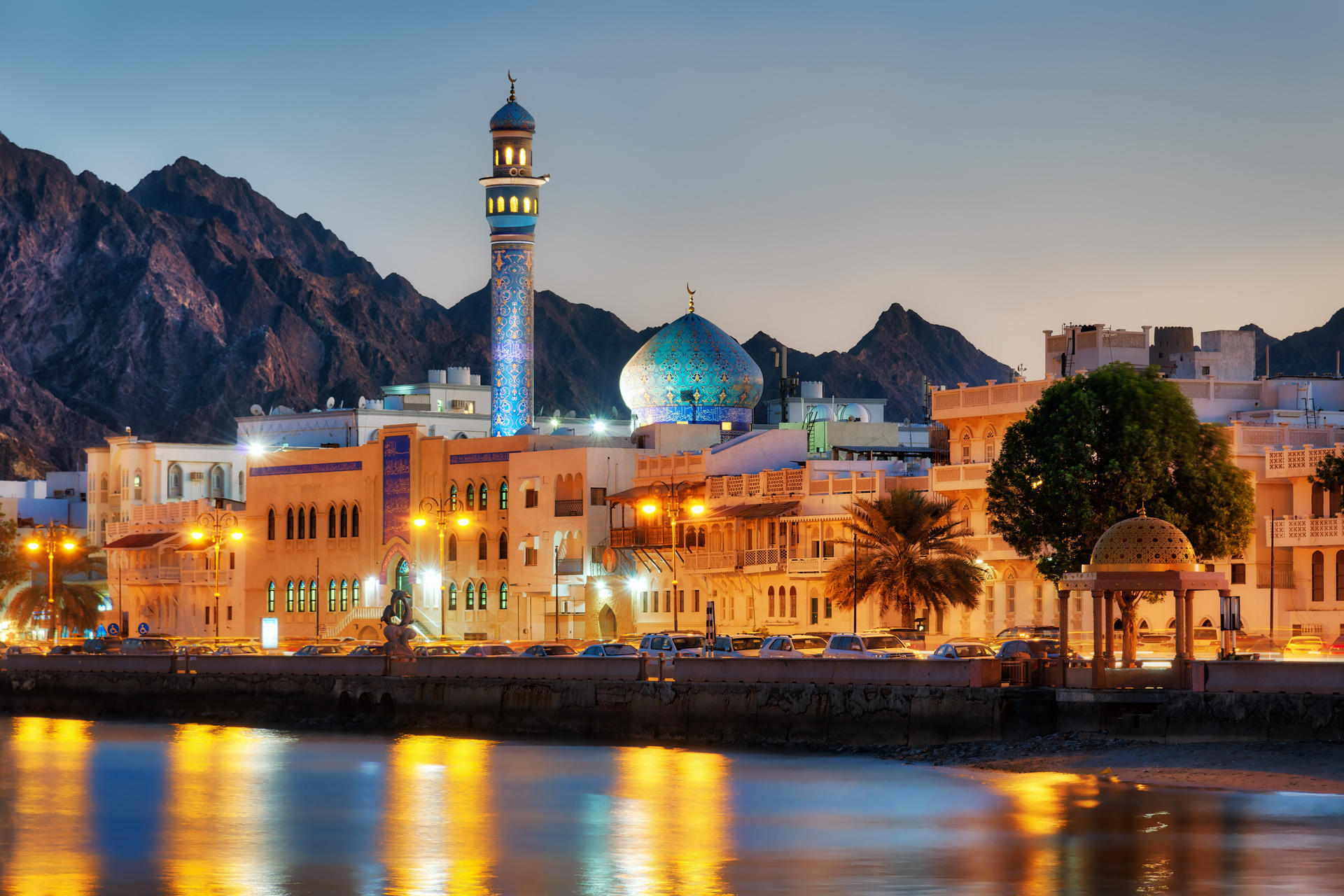 oman-muttrah-muscat-shutterstock-1050310166.jpg