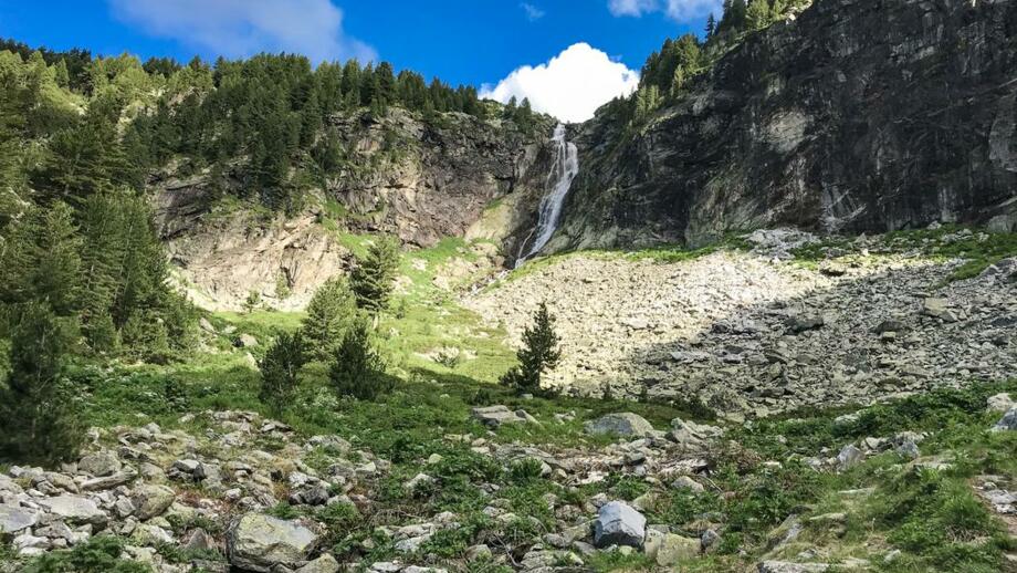 Skakavitsa_pano.jpg