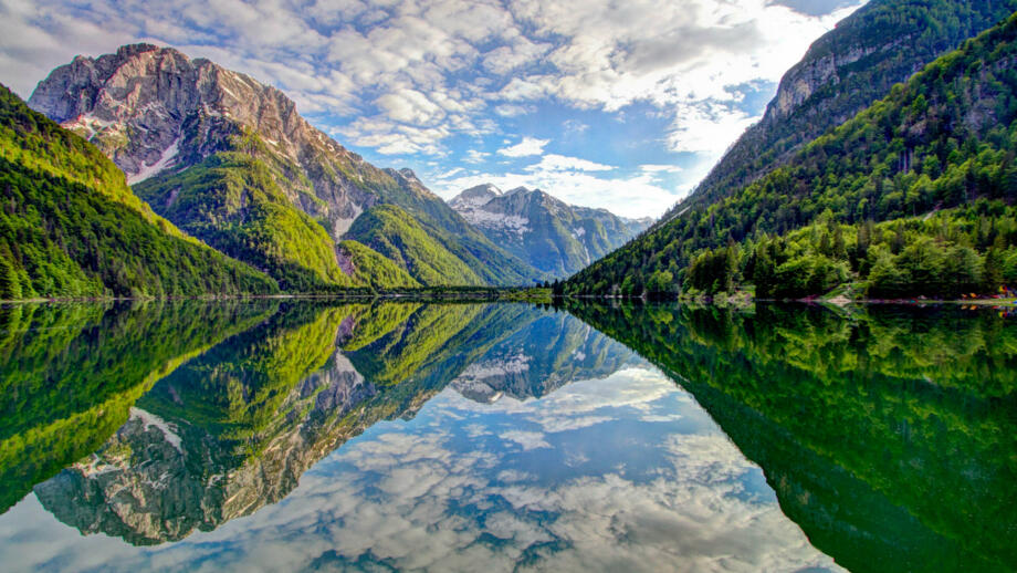slowenien-soca-tal-shutterstock-545543965.jpg