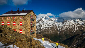 Österreich_Ötztal_Breslauerhütte_shutterstock_399088189.jpg