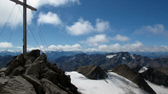 Österreich_Ötztal_Fineilspitze_shutterstock_130451531.jpg