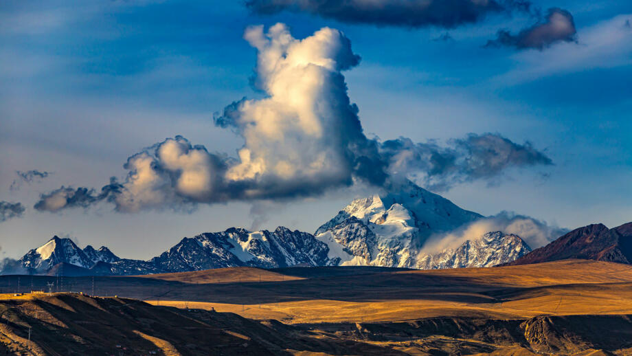 Berg Chaltaya vom El Alto aus gesehen