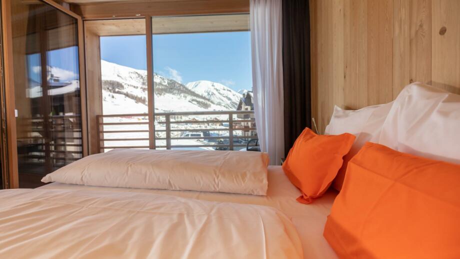 Nahaufnahme Bett mit Aussicht