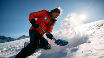 oesterreich-hohe-tauern-tiefschnee-skitourenkurs-rudolfshuette-ktrud-oliverfarys--x8a7495.jpg