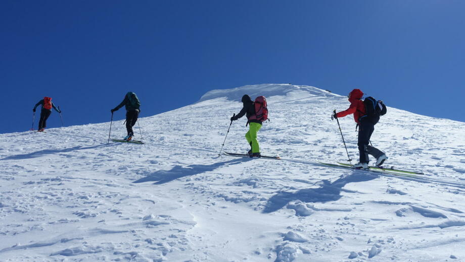 schweiz-val muestair-skitouren-seshcen-20240424-skitouren val muestair-raimund bischoff-030.jpg