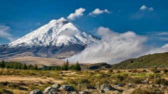 Aufnahme der Landschaft vor dem Gletscher Cotopaxi