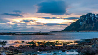 sonnenuntergang-insel-langoya-shutterstock_1245263425.jpg