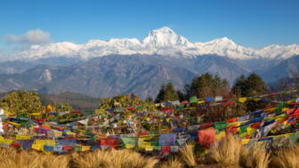 nepal-hilha-poon-hill-ghorepani-himalays-shutterstock_719920636.jpg