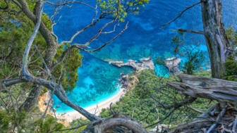 Strand Cala Birola von Sa Nurca aus gesehen