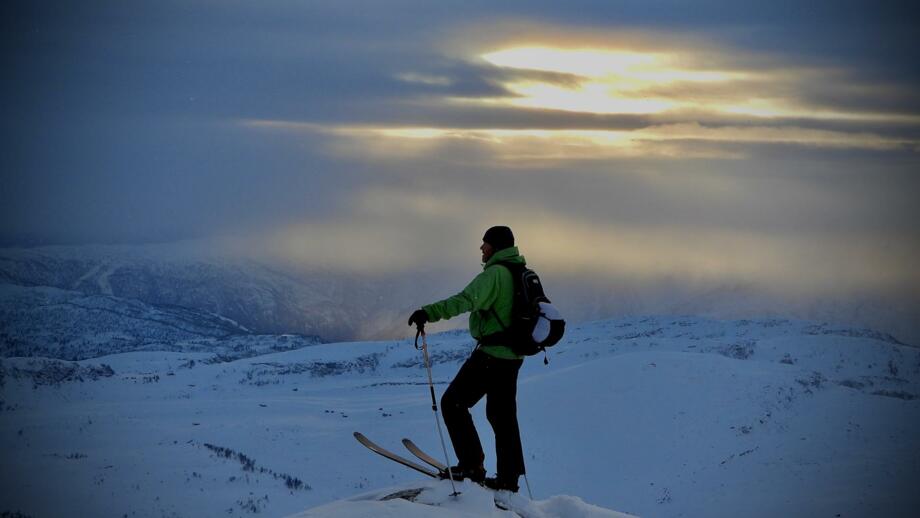 norwegen-skitouren-nosog-powder paradies-sognefjord-sogndalsdalen-fjaerland (2).jpg