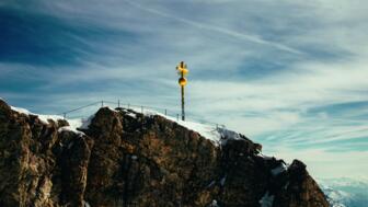 zugspitze-shutterstock-409541050.jpg