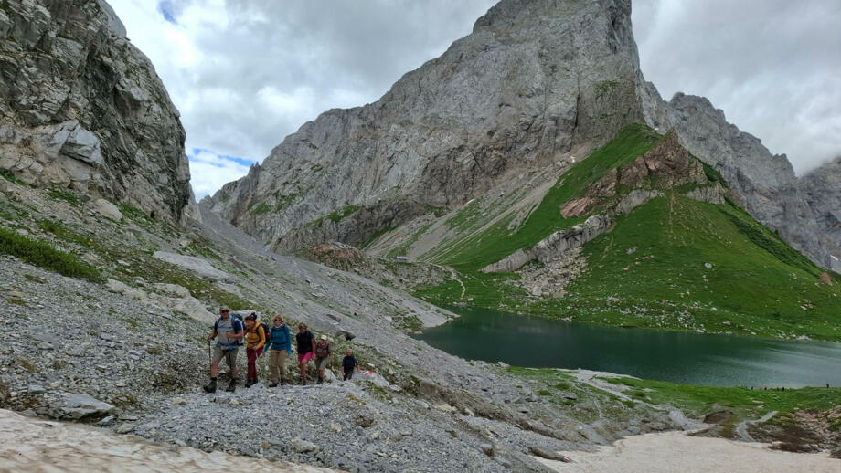 oesterreich-kaernten-lesachtal-sehhmau-aufstieg valentintoerl (im hintergrund wolayersee)-2.jpg