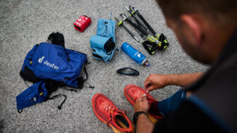 trailrunning-ausruestung-fotoproduktion-oliverfarys-X8A0813.jpg