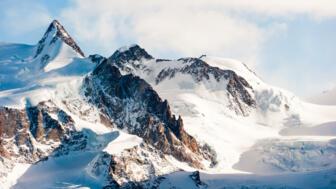 schweiz-wallis-zermatt-doufourspitze-shutterstock-43609237.jpg