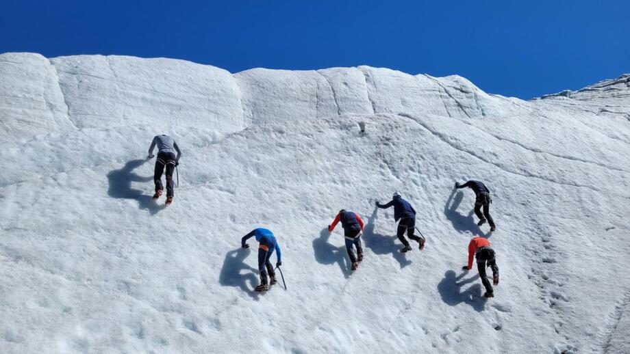 oesterreich-oetztaler-alpen-taschachhaus-urkundsattel-taschachjoch-ausbildung-seilschaft-hochtour-getas-(19).jpg