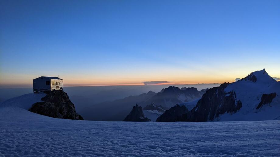 frankreich-montblanc-hochtour-hdmon-hotmon-chamonix-PXL_20230823_035230571 (3).jpg