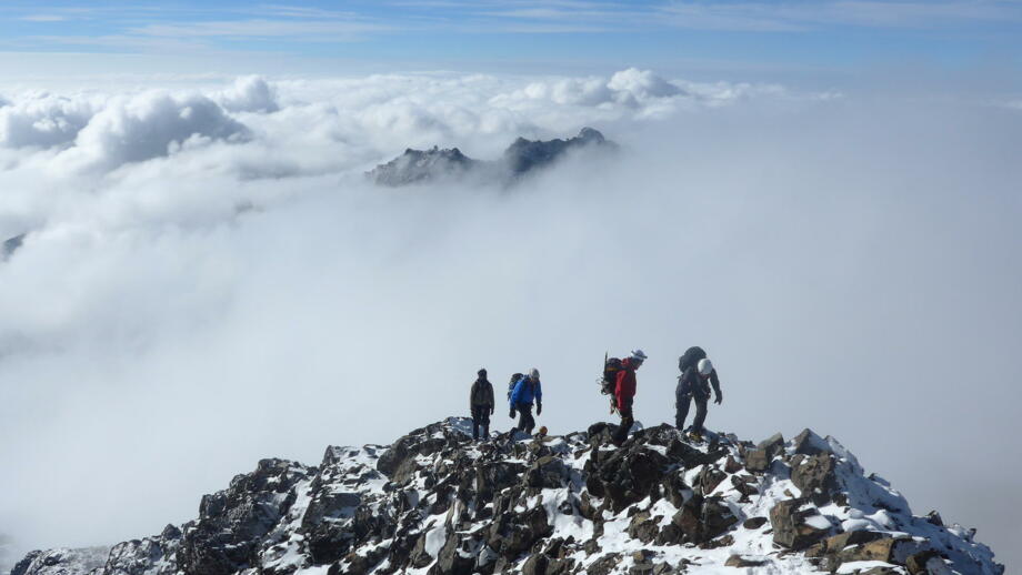 uganda-ruwenzori-gipfel mit gruppe-P1170516.jpg