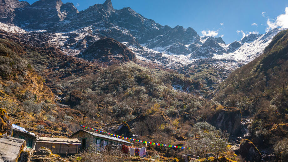 nepal-hihho-chutanga-dorf-in-mera-gipfel-shutterstock_1771907273.jpg