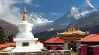 nepal-hihhe-tengboche-monastery-with-stupa-and-mount-everest-lhotse-and-ama-dablam-shutterstock_1038319654.jpg