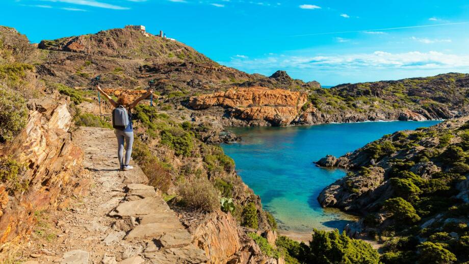 spanien-costa-brava-kuestenwandern-shutterstock-2222403955.jpg