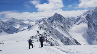 Skitourengeher*innen