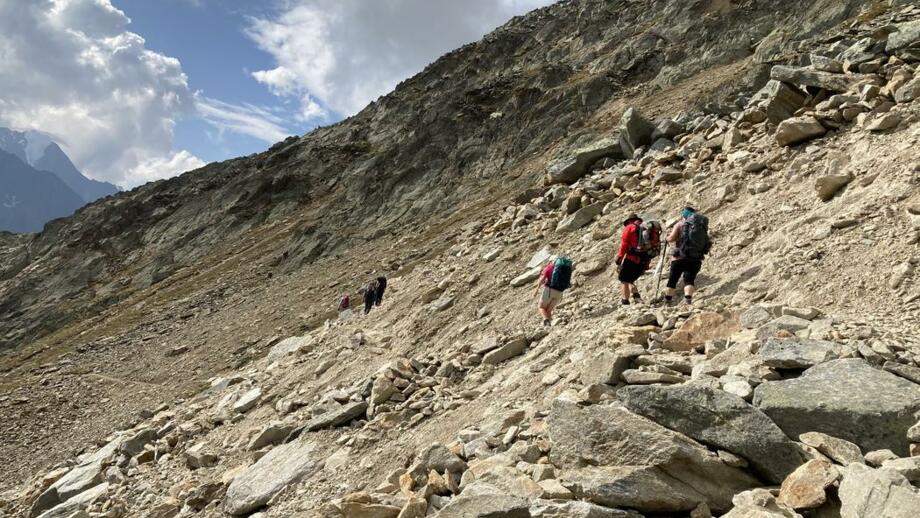 Alpenüberquerung_Deutschland_Österreich_Italien_AQOBE (13).jpg