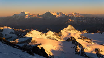 amerika-argentinien-aconcagua-blick-auf-anden-bergkette-shutterstock-378636568.jpg
