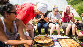 bosnien-banat-lukomir handmade lunch.jpg
