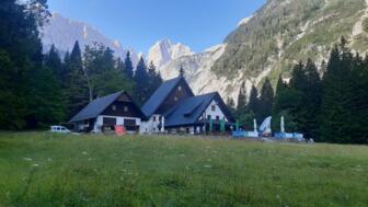Slowenien_Julischen Alpen_HHJUL_Sommer_Sonne_Berge_Wandern_Triglav (14).jpg
